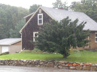 40 Pine Hill Rd, Johnston, RI 02919