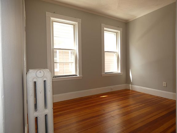 5th image of 77 Saint Andrew Rd #2