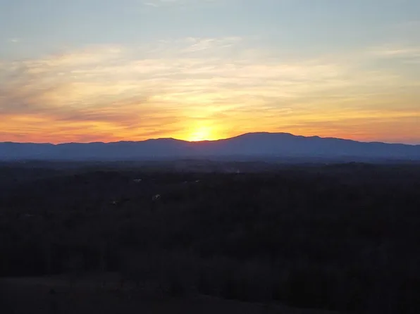 2372 Humphrey Mill Rd, Mineral Bluff, GA 30559