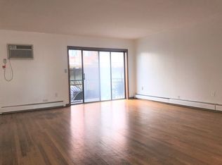 31-22 31st St #3, Astoria, NY 11106
