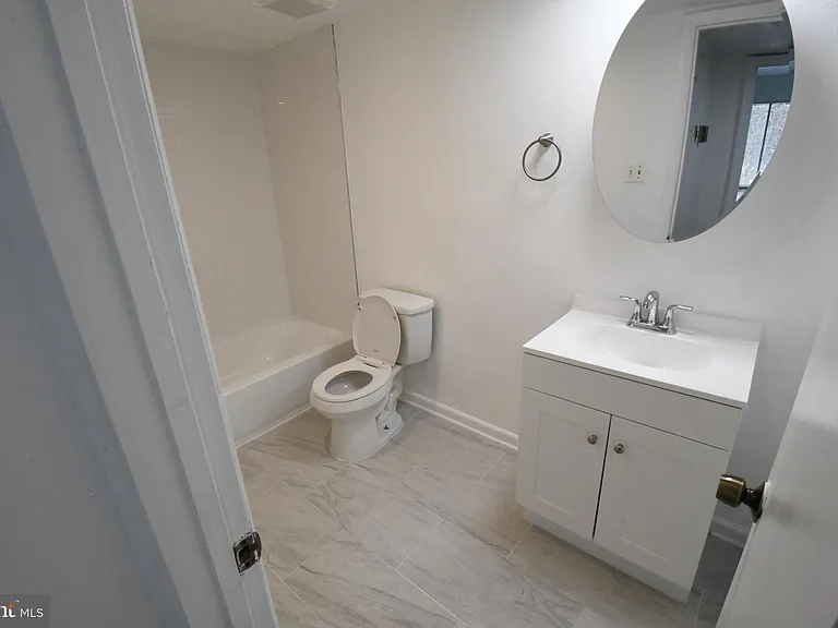 8459 Greenbelt Rd #201 — Photo 10