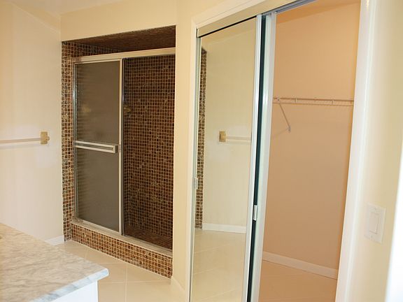 Master closet & Shower