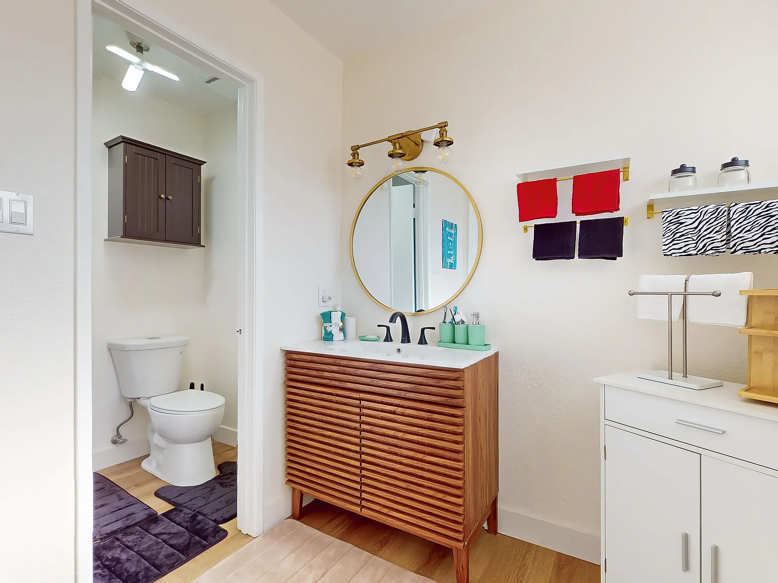 4 bed, 3.0 bath, 2000 sqft, $836 — Photo 3