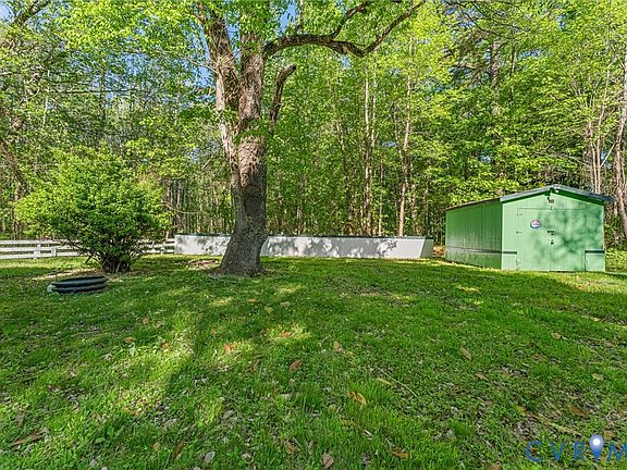 5th image of 2097 Coles Point Rd