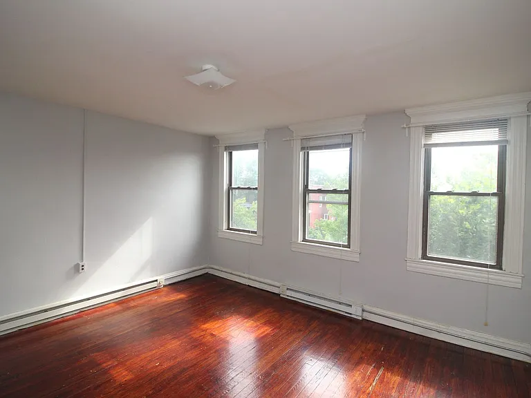 2820 Guilford Ave. — Photo 6
