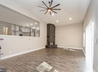 16 Brantley Way, Sicklerville, NJ 08081