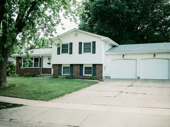 205 E 23rd St N, Newton, IA 50208