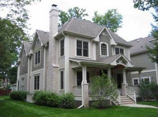 1248 Maple Ave, Wilmette, IL 60091