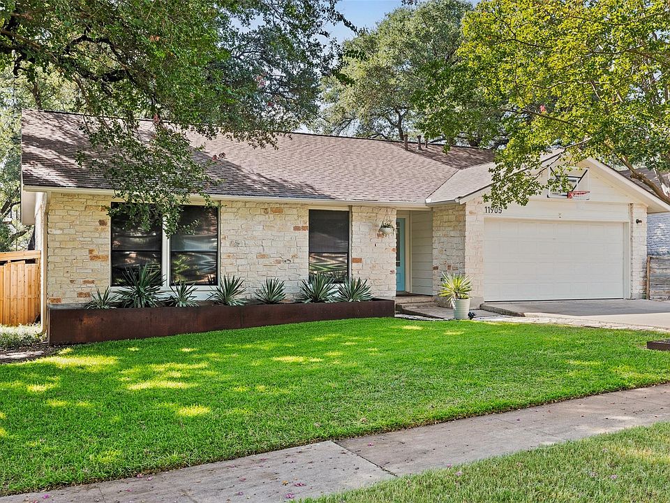 1st image of 11905 Misty Brook Dr
