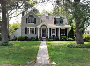 61 Grange Ave, Fair Haven, NJ 07704