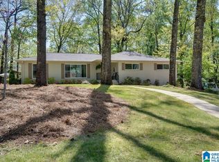 1305 Willoughby Rd, Vestavia Hills, AL 35216