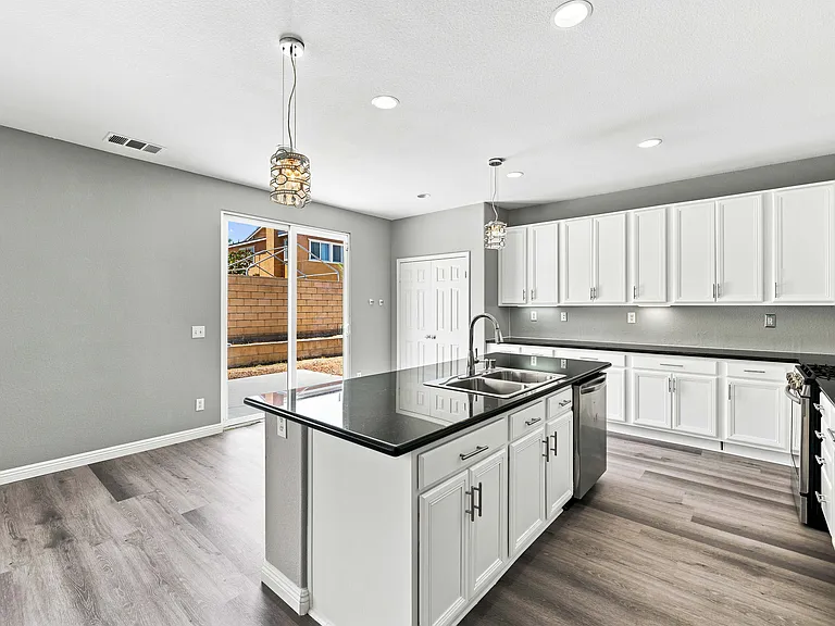 6134 Archwood Way — Photo 11