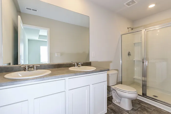 2027 River Park Cir — Photo 7