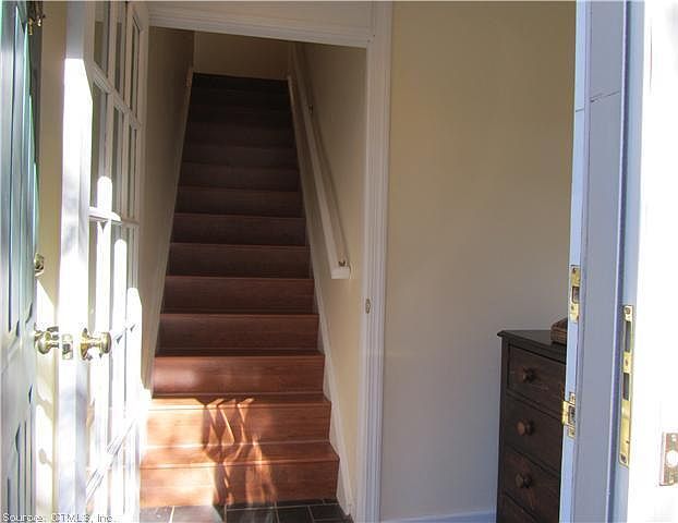 1st image of 13 Whitney Lane #13