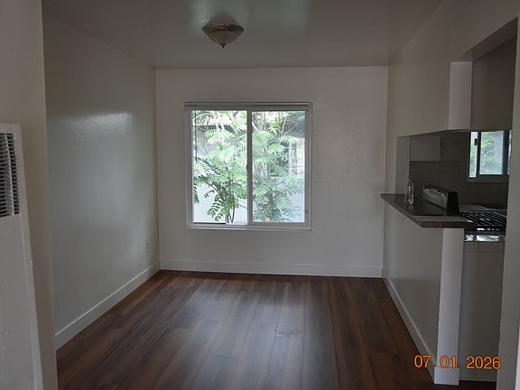 4th image of 1566 S Garey Ave