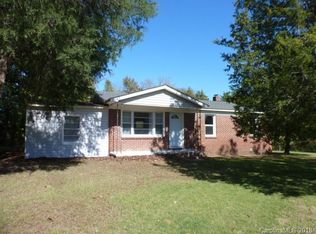 5474 William Martin Rd, Great Falls, SC 29055