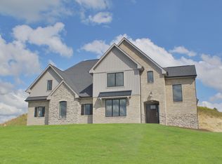 3036 Chestnut Ridge Dr, Jefferson Hills, PA 15025