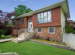 2 Thorne Ct, Bethpage, NY 11714