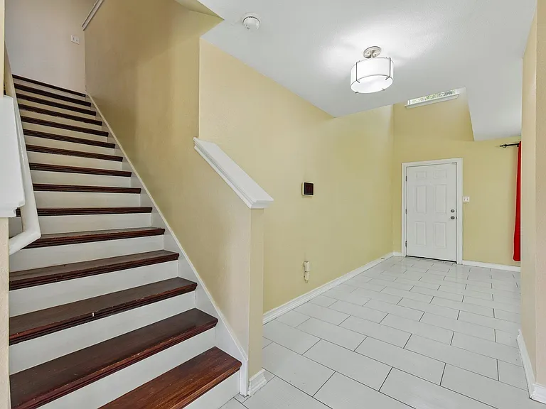 12712 Ring Dr — Photo 8