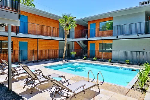 2043 Sul Ross St Photo 1