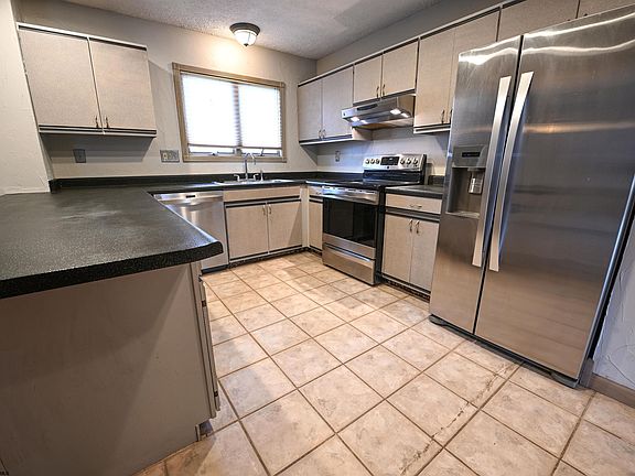 5th image of 19 Oak Ct