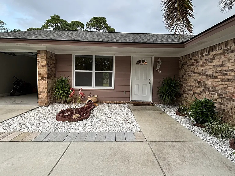 1522 Marcy Cir — Photo 2