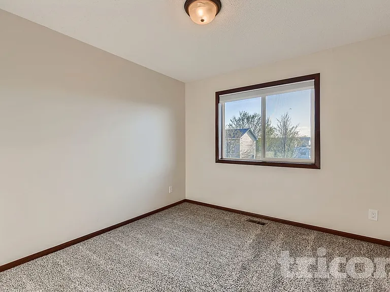 7535 Lannon Ave NE — Photo 14