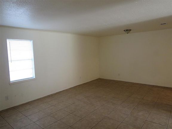 4th image of 9328 Nyssa Ave #2