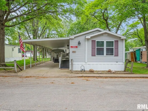 106 Hickory Dr, Morton, IL 61550