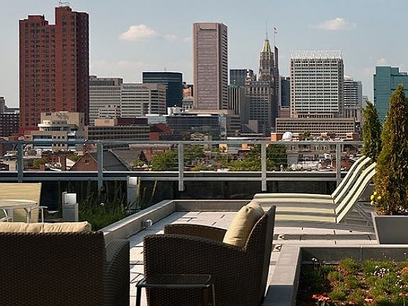 You can't get views like this anywhere else in Fed Hill!