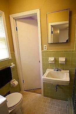 2nd image of 1025 Whispering Hills Dr