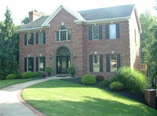 126 Pine Hill Way, Ellwood City, PA 16117