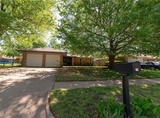 727 Smalley Dr, Norman, OK 73071