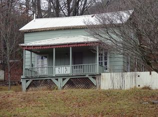 2112 Tessentee Rd, Franklin, NC 28734