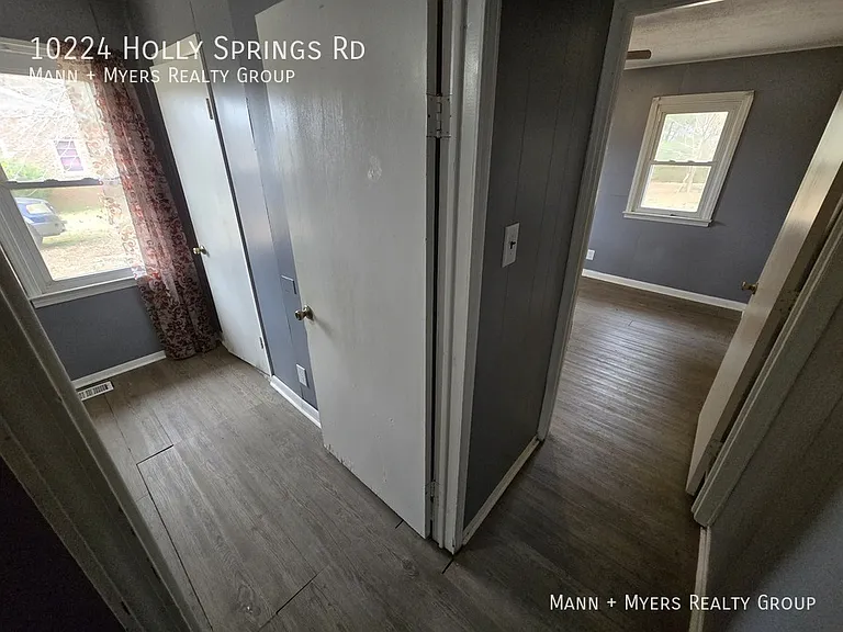 10224 Holly Springs Rd — Photo 21