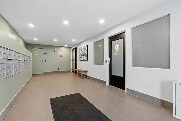 Shelard Village Apartments — Photo 34