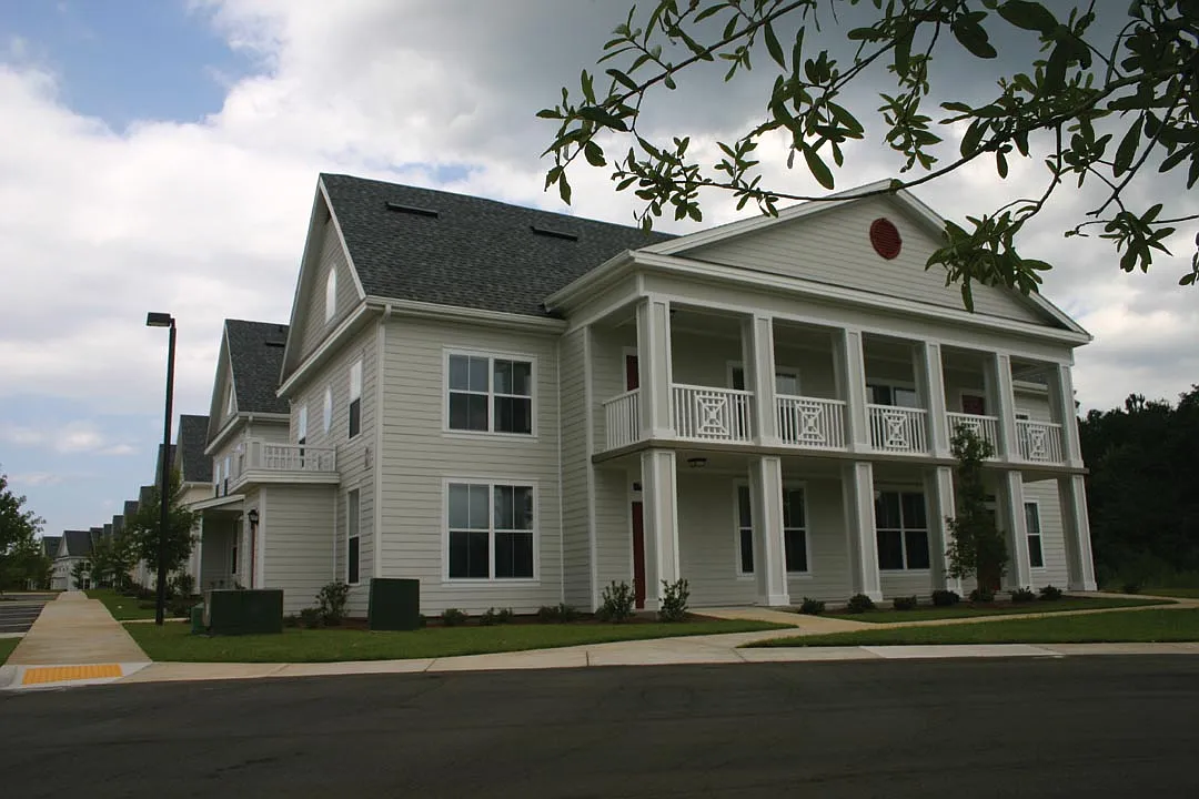 Twin Oaks at Southwood — Photo 3