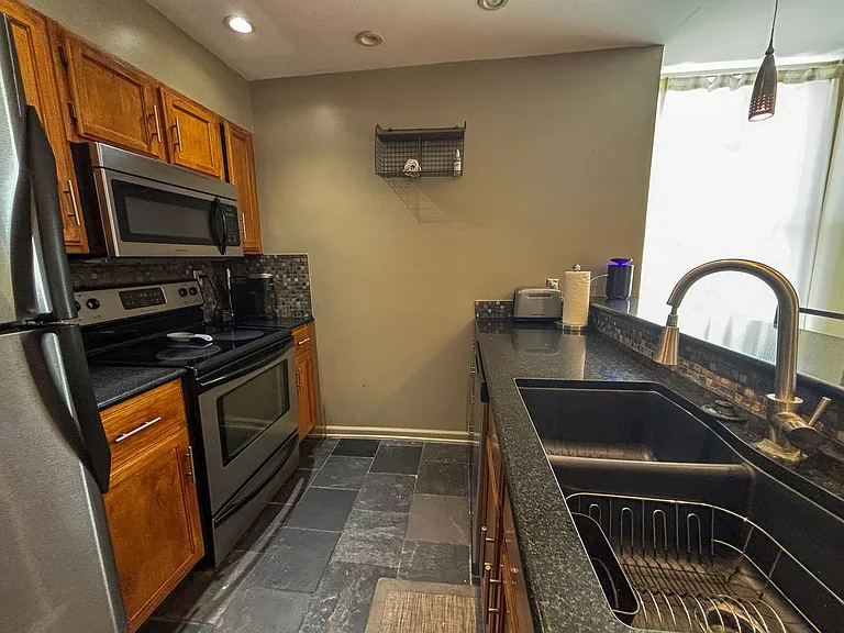 4724 Belleview Ave — Photo 14