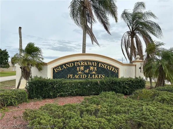 116 Key Largo Ct NE, Lake Placid, FL 33852