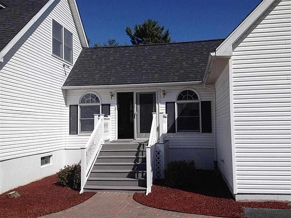 3rd image of 30 Saunders Ln