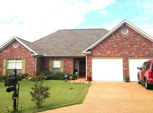 414 Old Town Cir, Brandon, MS 39042