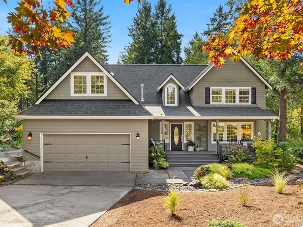 8289 New Holland Court NE, Bainbridge Island, WA 98110