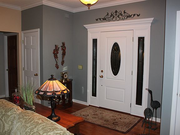 5th image of 370 Stroebel Dr