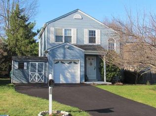 40 Chestnut Cir, Telford, PA 18969