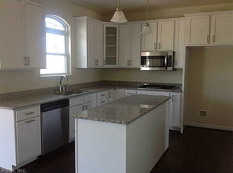 1st image of 144 Bella Dr