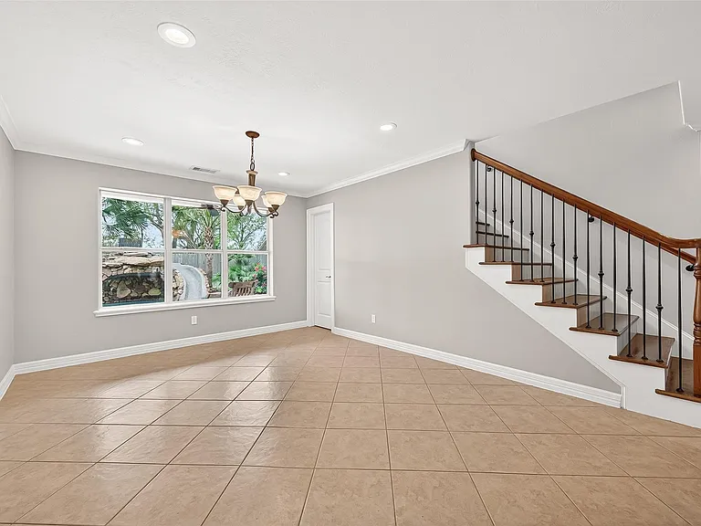 903 Sugarfield Ct — Photo 9
