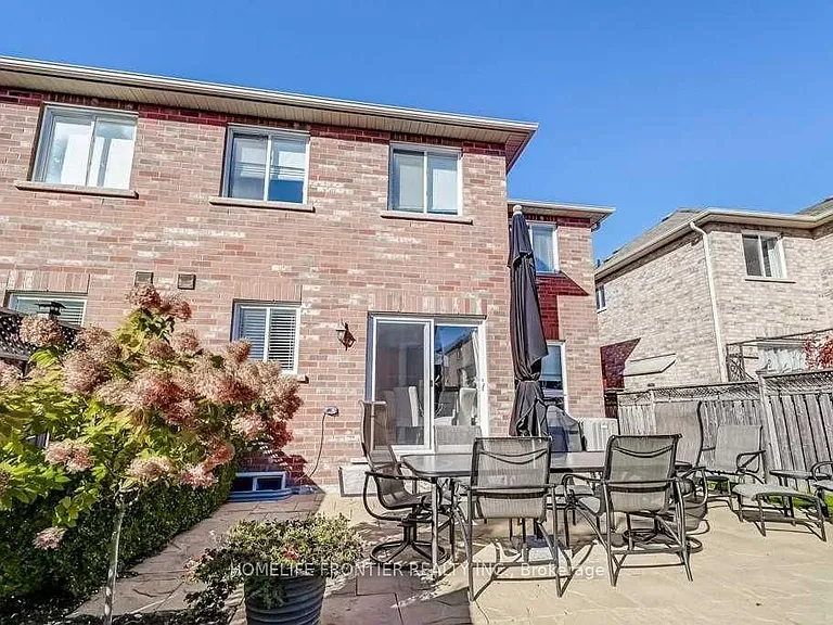 127 Alfred Smith Way — Photo 10