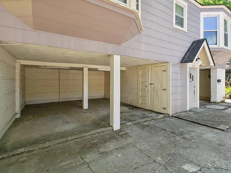 359 Ogden Dr — Photo 13