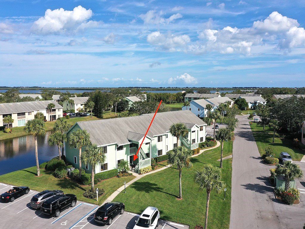 5780 Pelican Pointe Dr APT 2, Sebastian, FL 32958 | Zillow