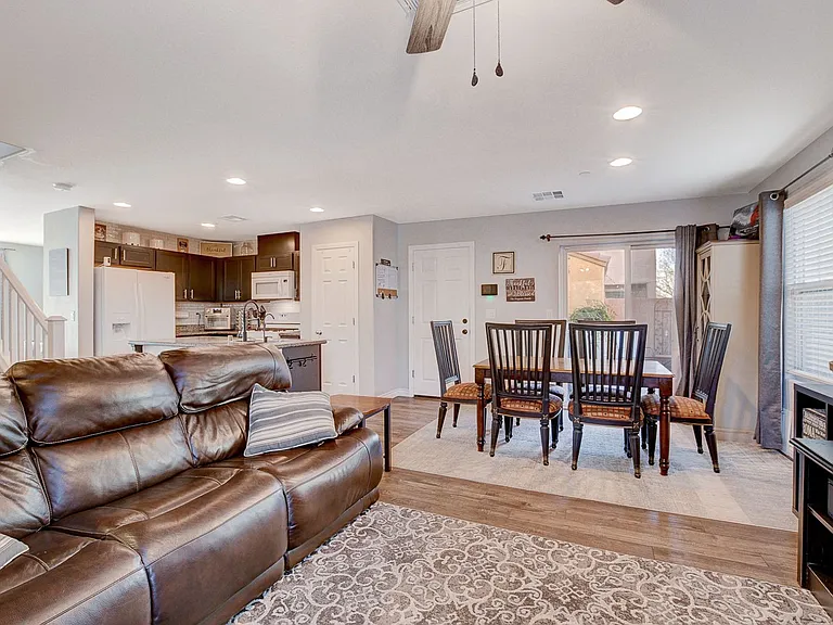 1045 Spotted Saddle St — Photo 8